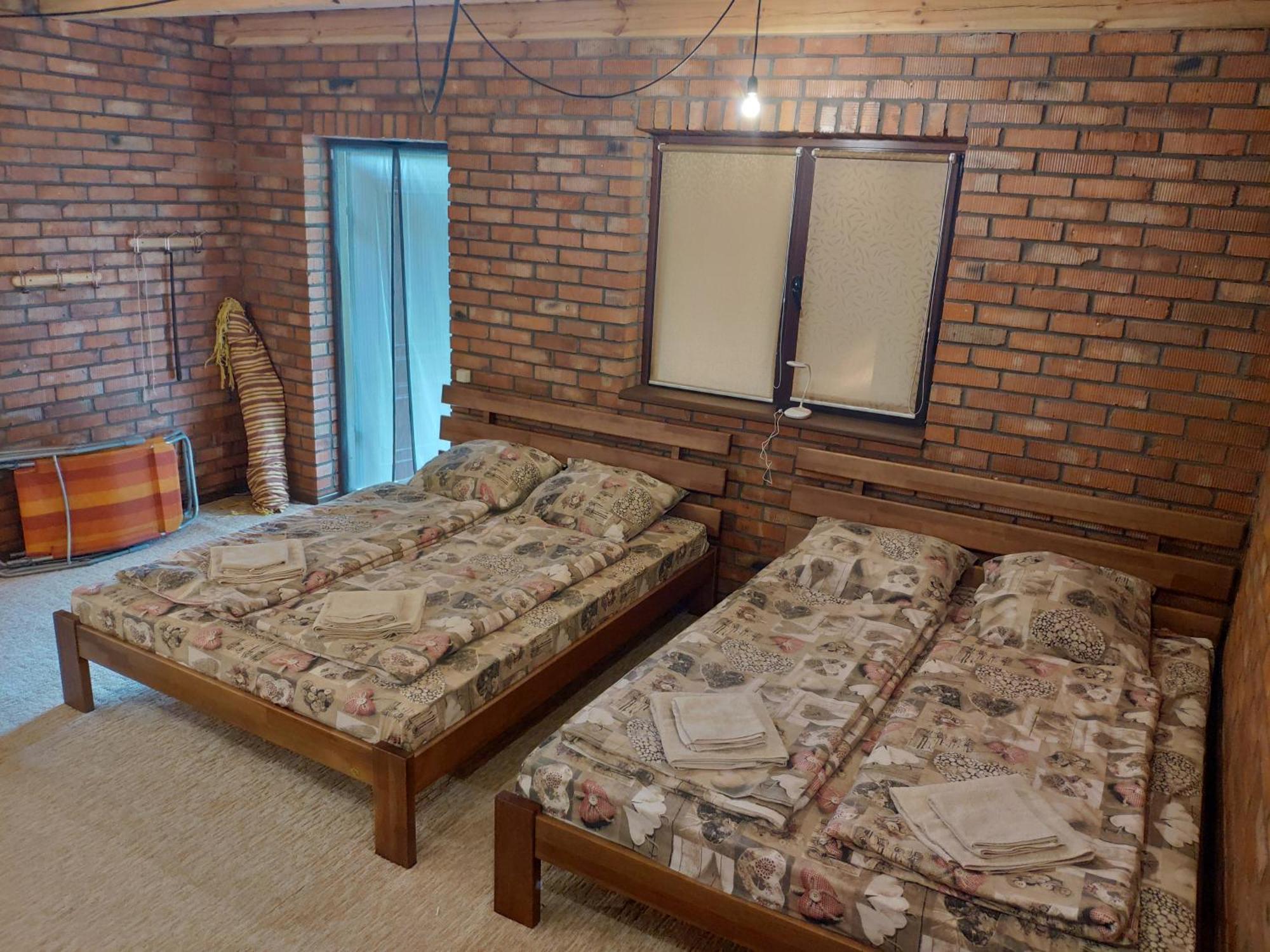 Zelenyi Rai Apartment Svityaz' Phòng bức ảnh